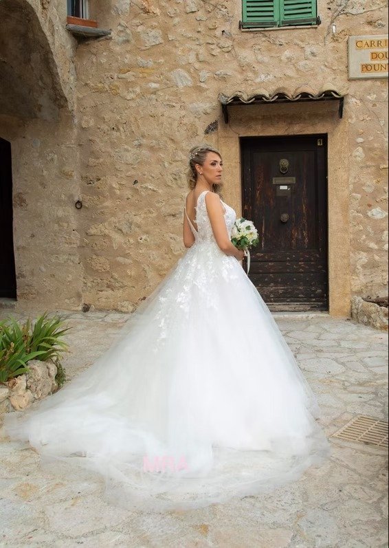 Robe de mariage style princesse, chez Ma Robe d'Amour à Carros